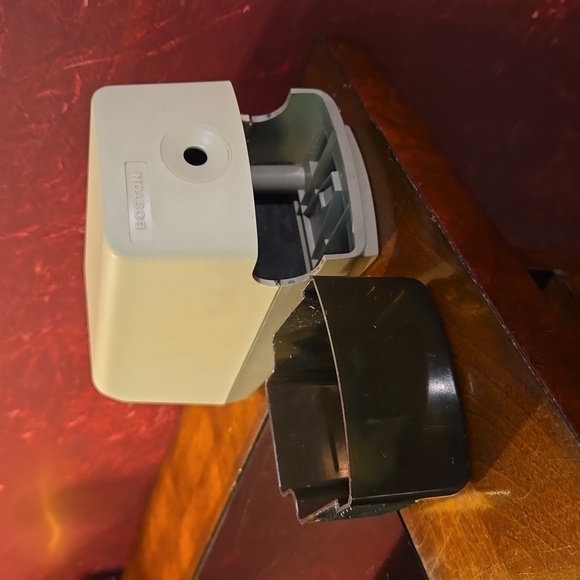 Vintage Boston Electric Pencil Sharpener 296A Model 19 - TESTED Made In USA - Picture 4 of 10